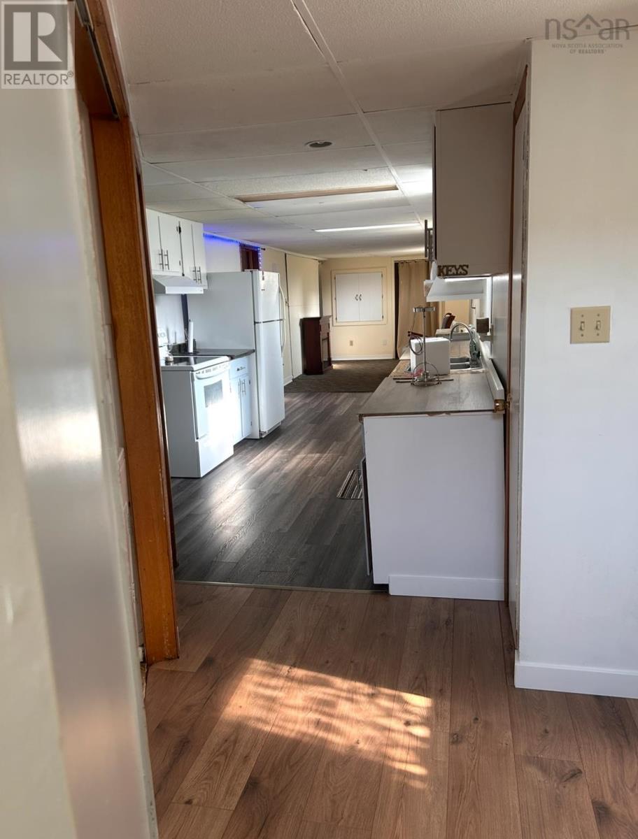 200 Reserve Street - 7