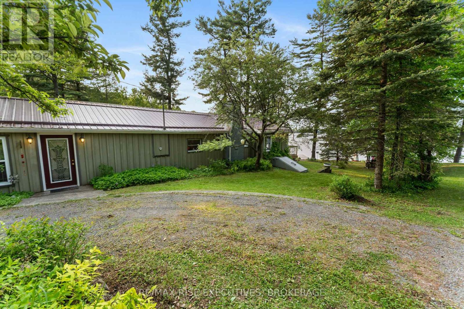 6862 SMITH LANE - 41