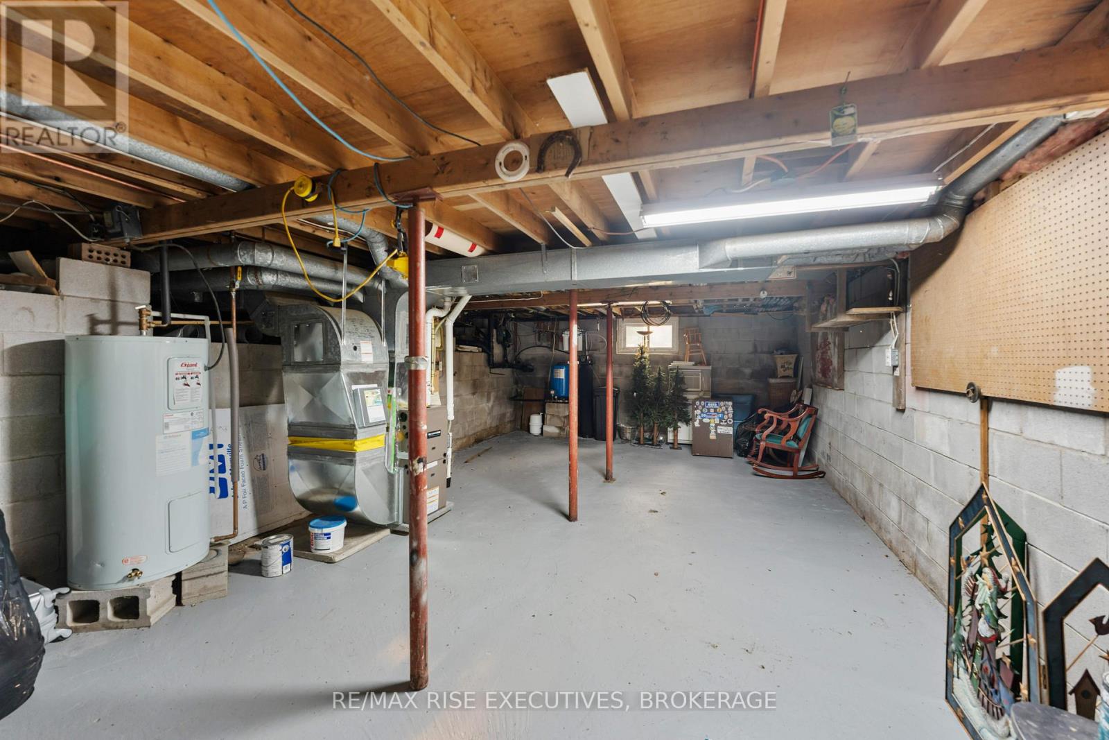 6862 SMITH LANE - 47