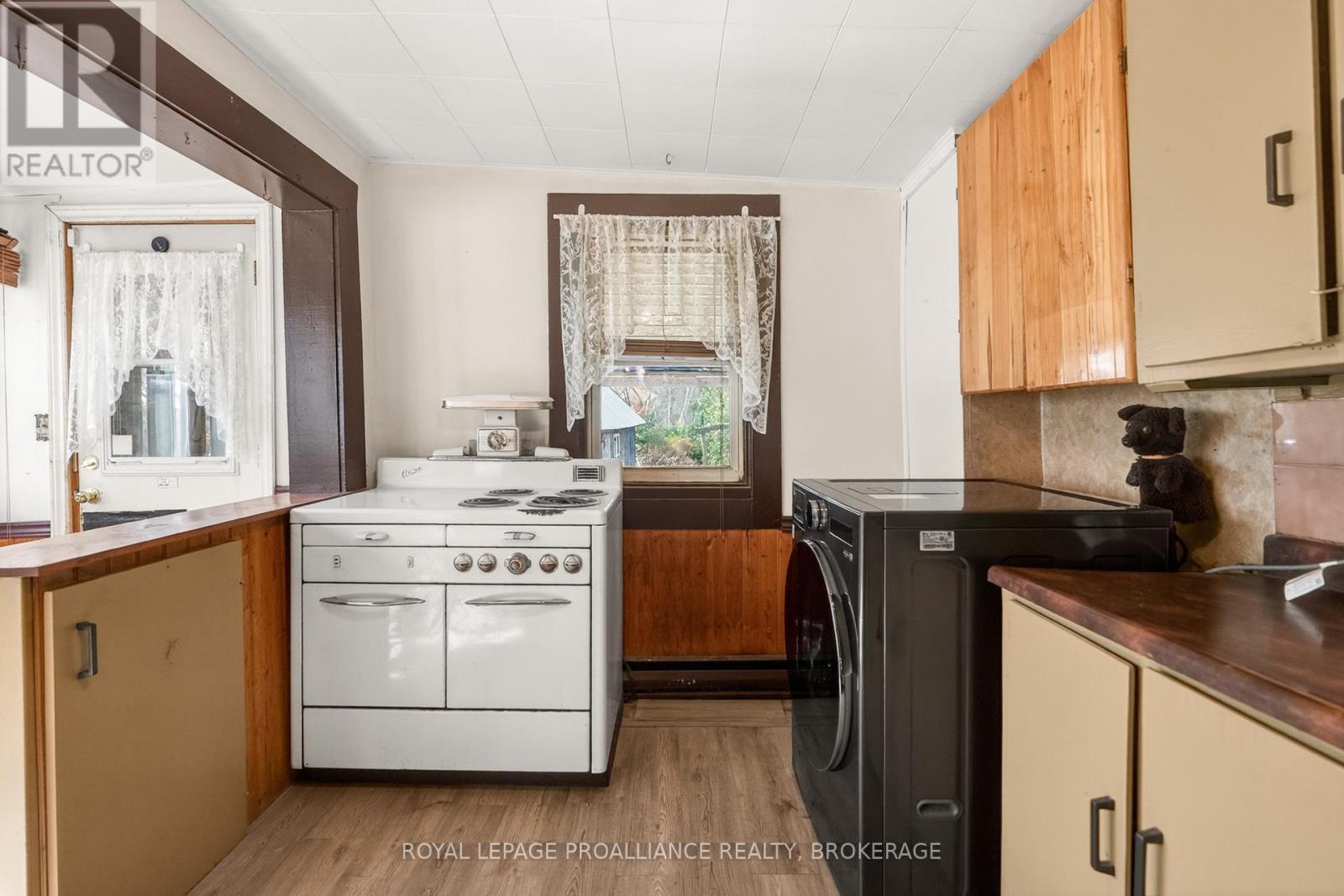 578 UNION STREET - 14