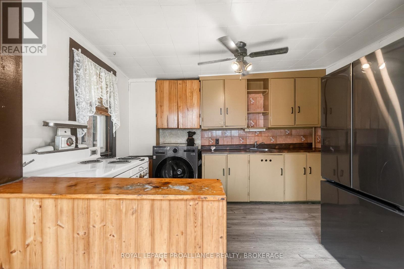 578 UNION STREET - 16