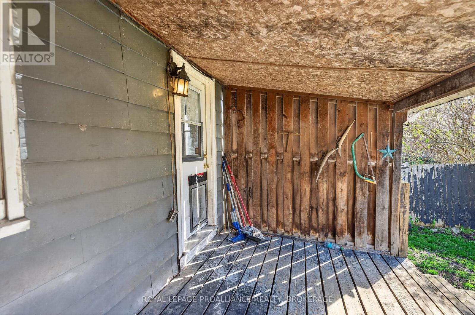 578 UNION STREET - 48