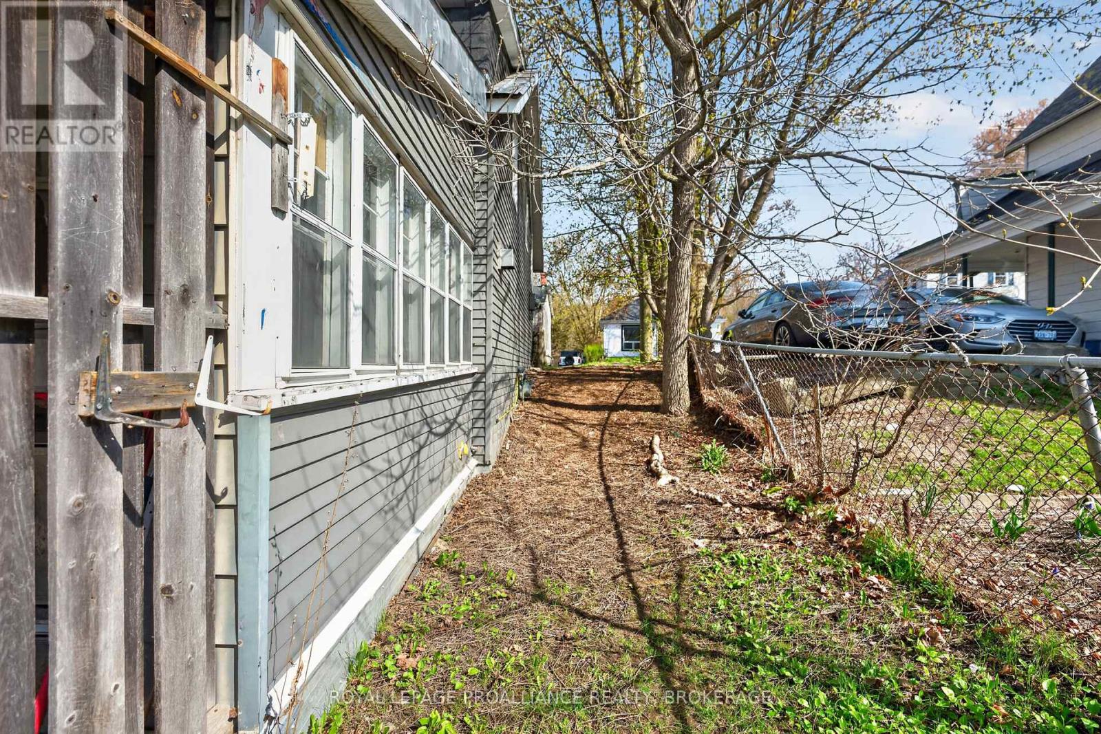 578 UNION STREET - 49
