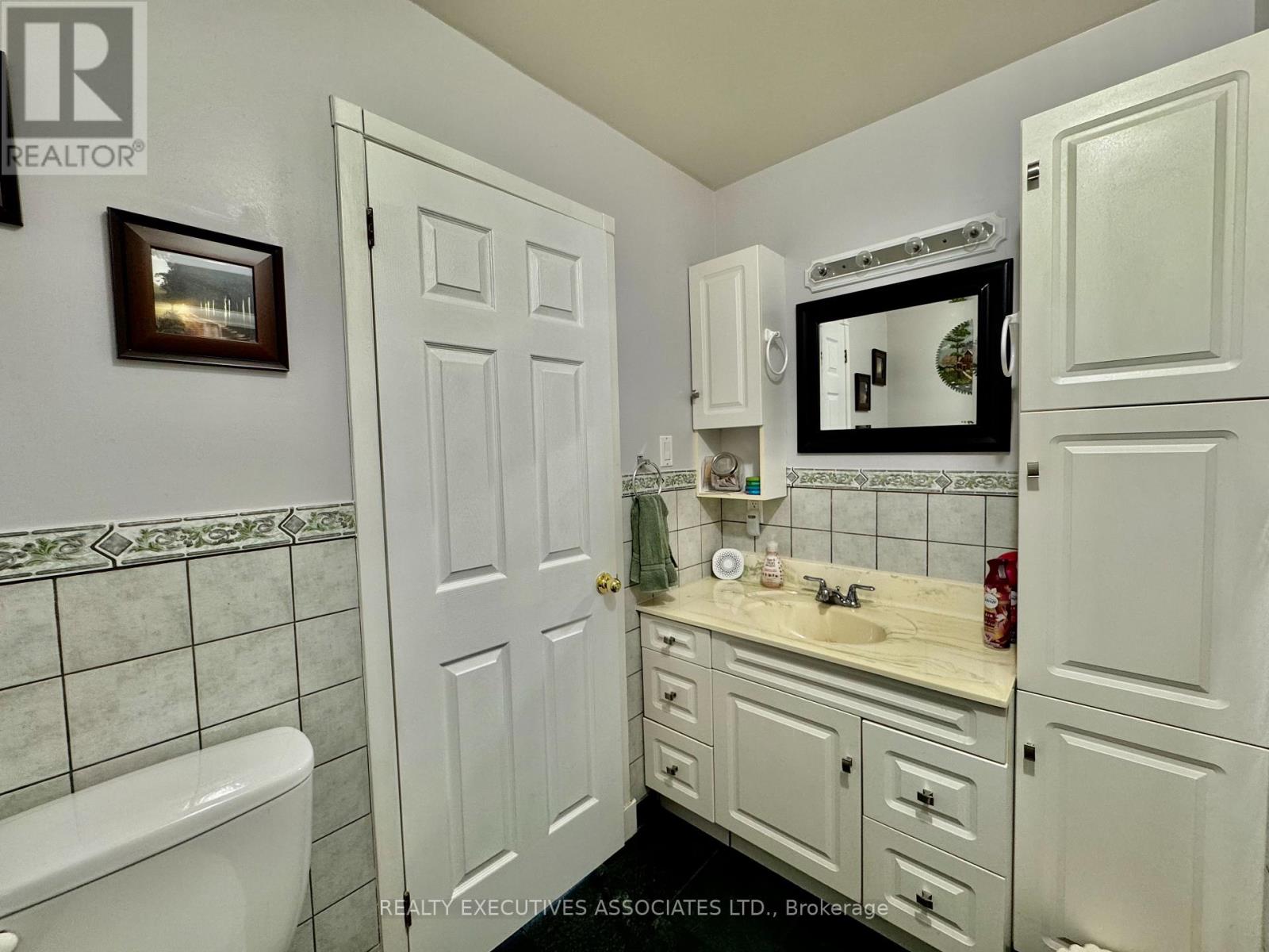 36 WEST LANE - 20