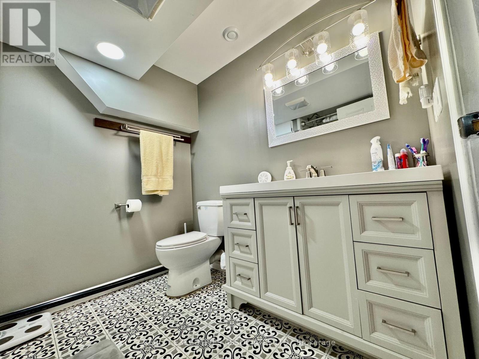 36 WEST LANE - 29