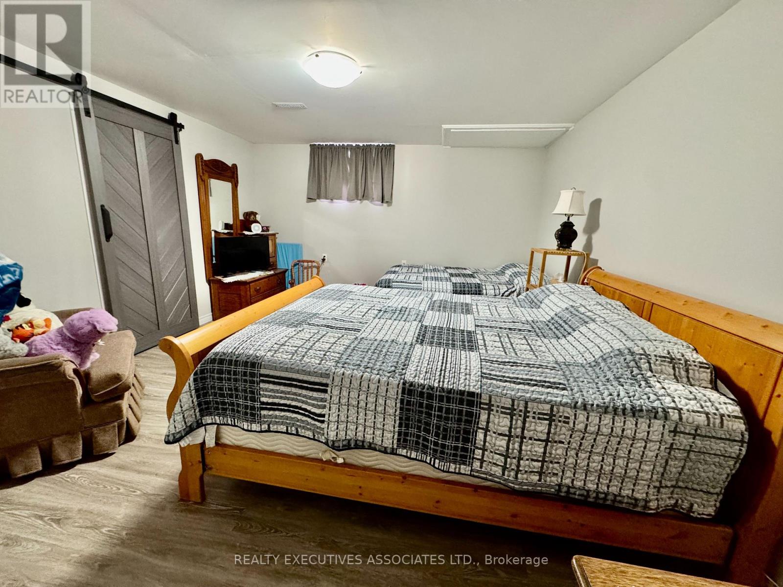 36 WEST LANE - 31