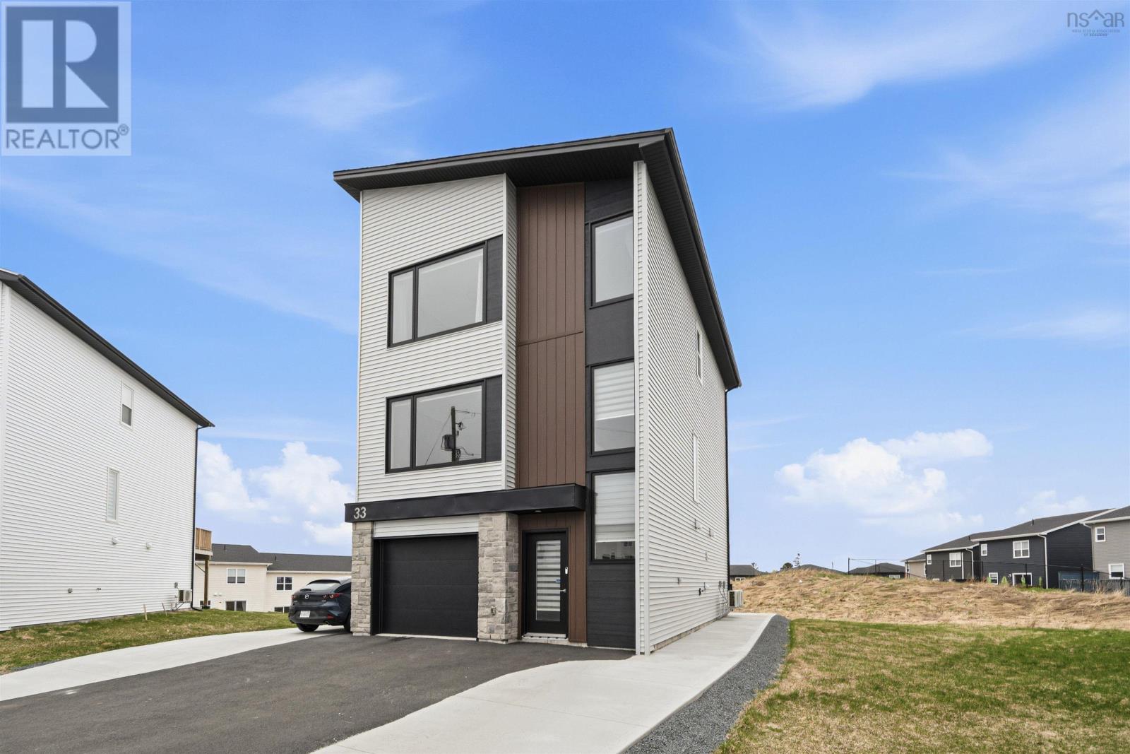 33 Gough Close - Image 2