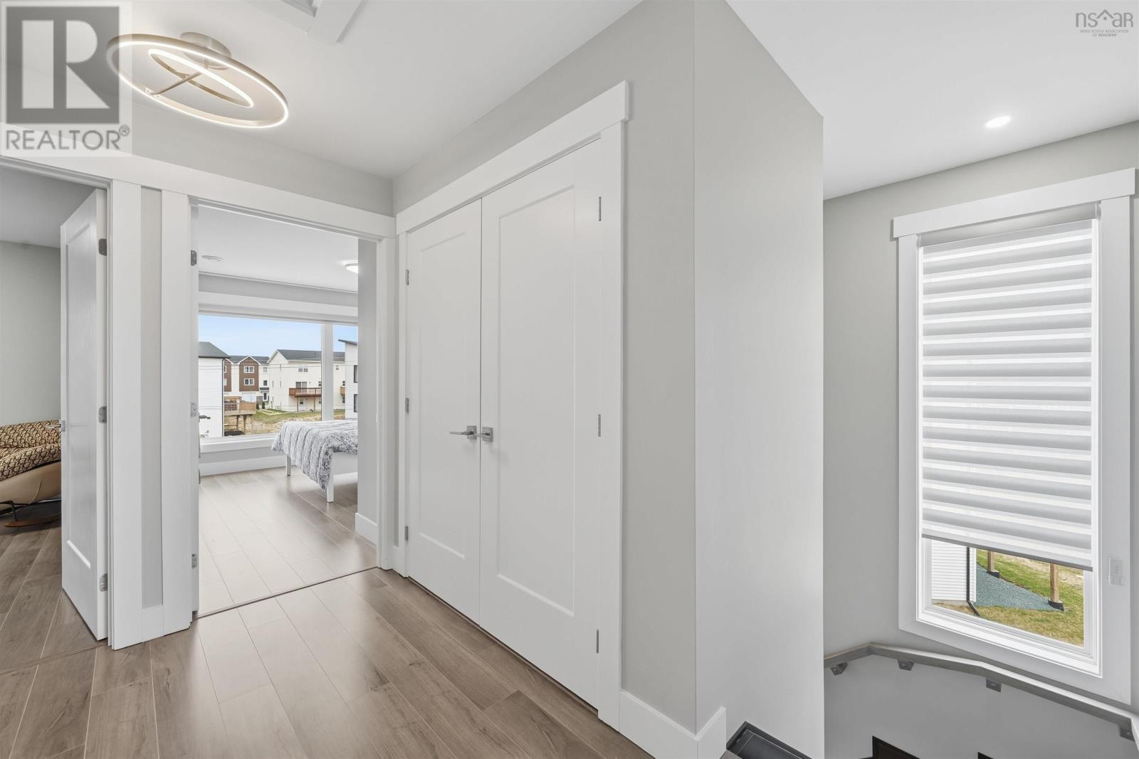 33 Gough Close - 22