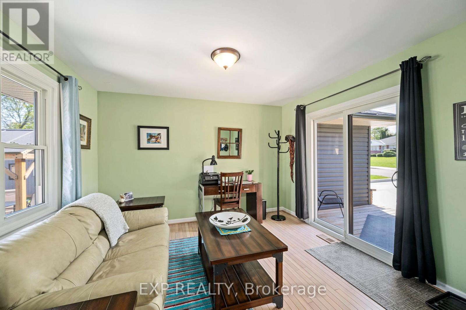 490 BLAKE STREET - 12
