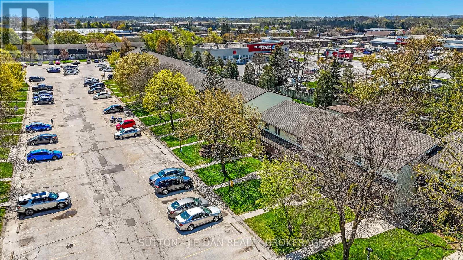 #3 1919 TRAFALGAR STREET - 18