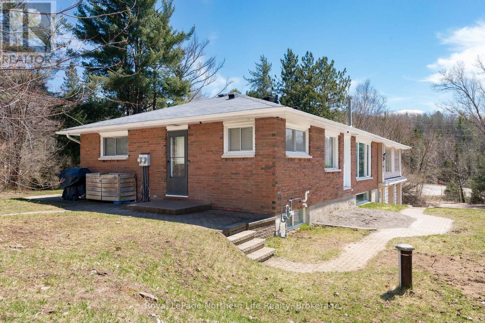 140 MARGARET STREET - Image 3