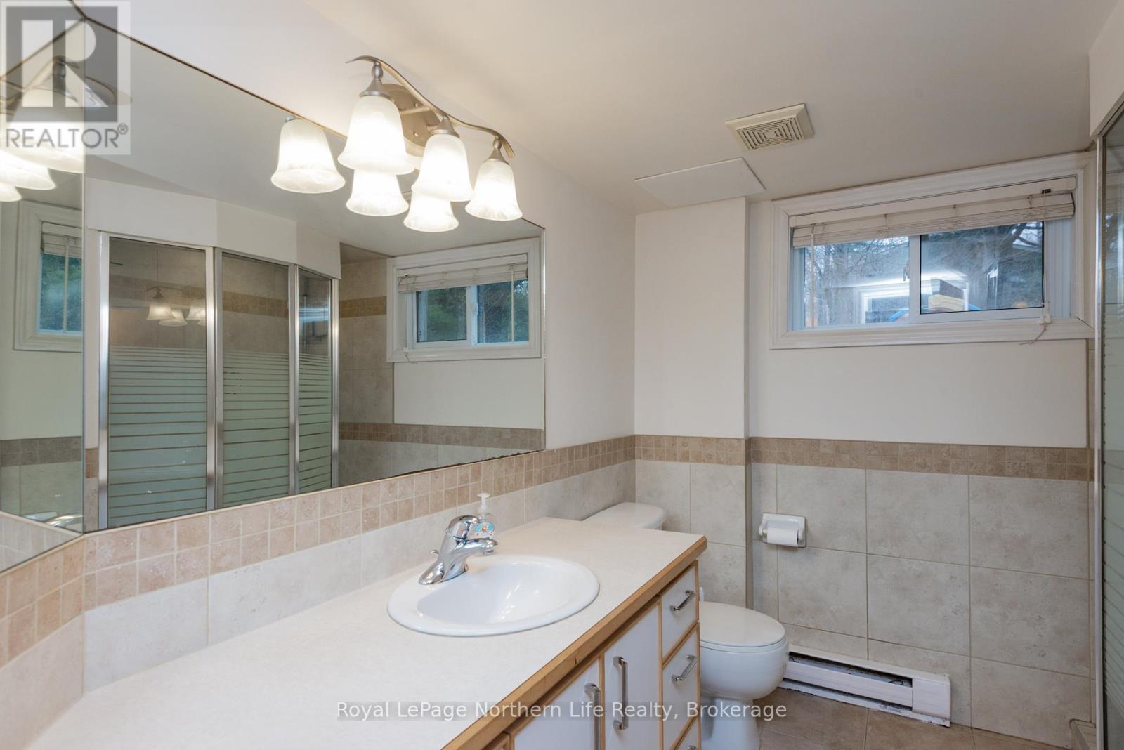 140 MARGARET STREET - 43