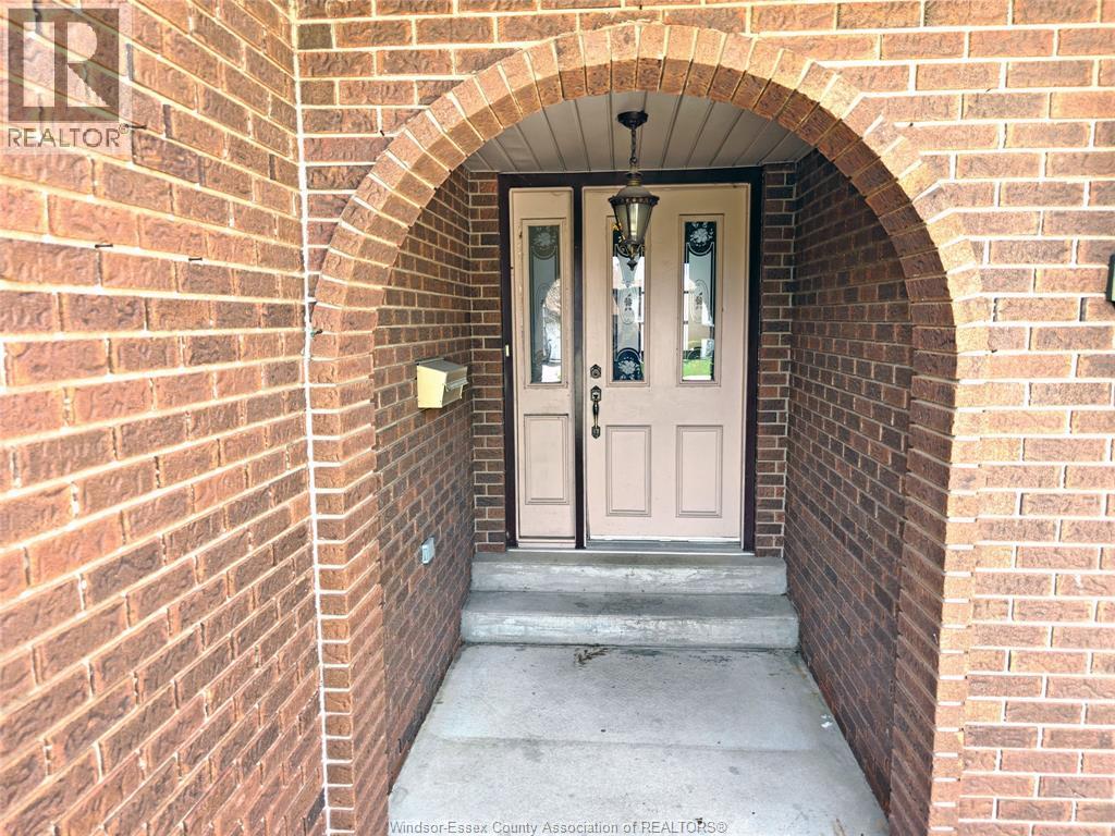 5865 NINTH, LaSalle, Ontario, N9H1Y7 — Photo 8