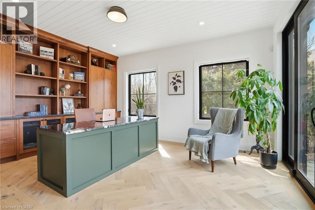 136 ROCKCLIFFE Road - 20