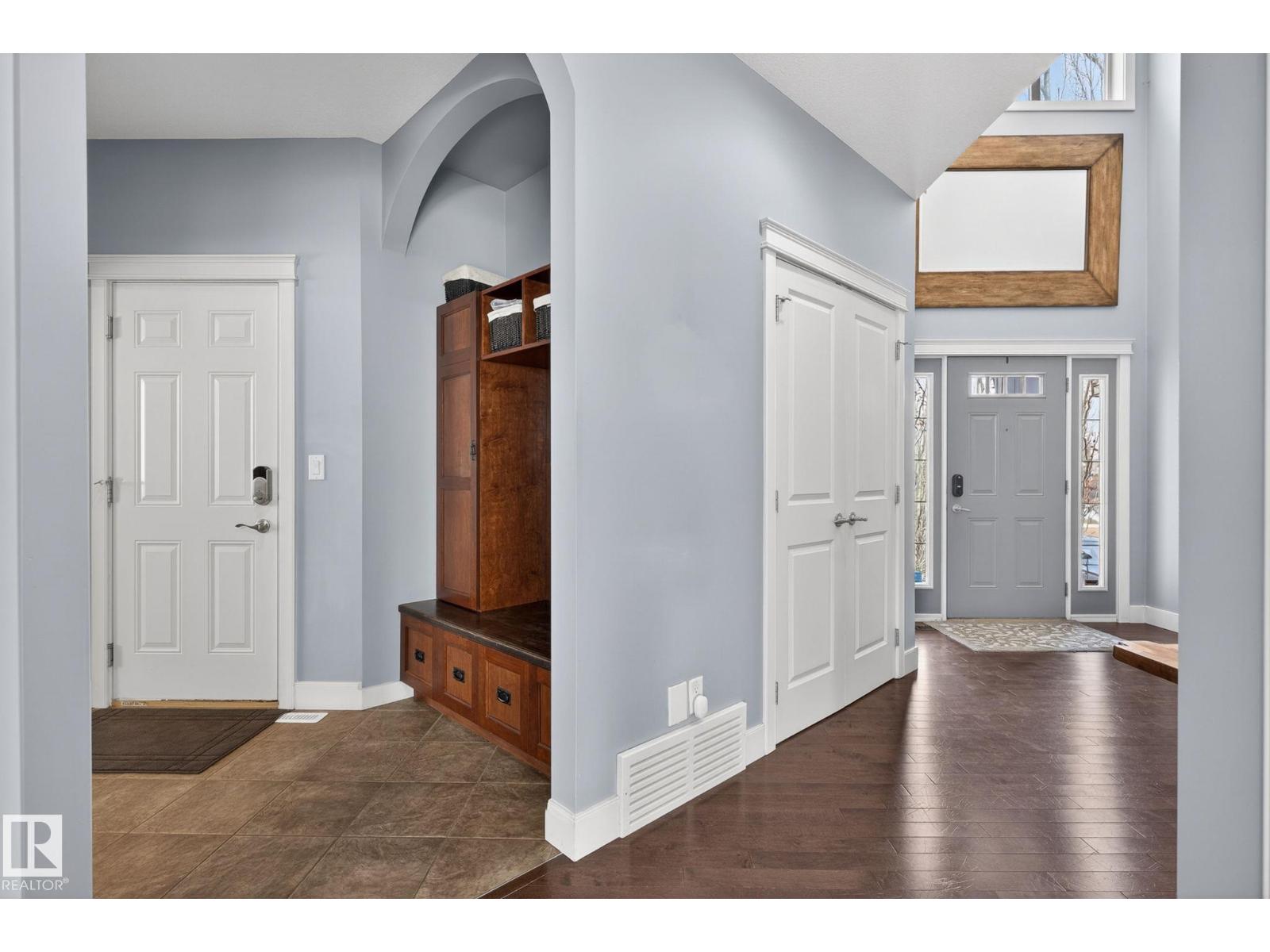 20719 51 AV NW, Edmonton