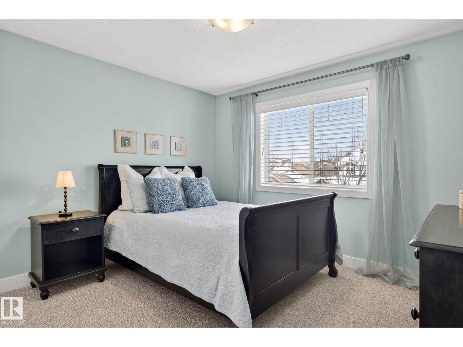 20719 51 AV NW, Edmonton