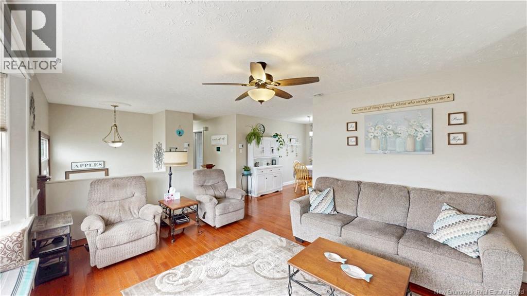 594 Michael Crescent - 4