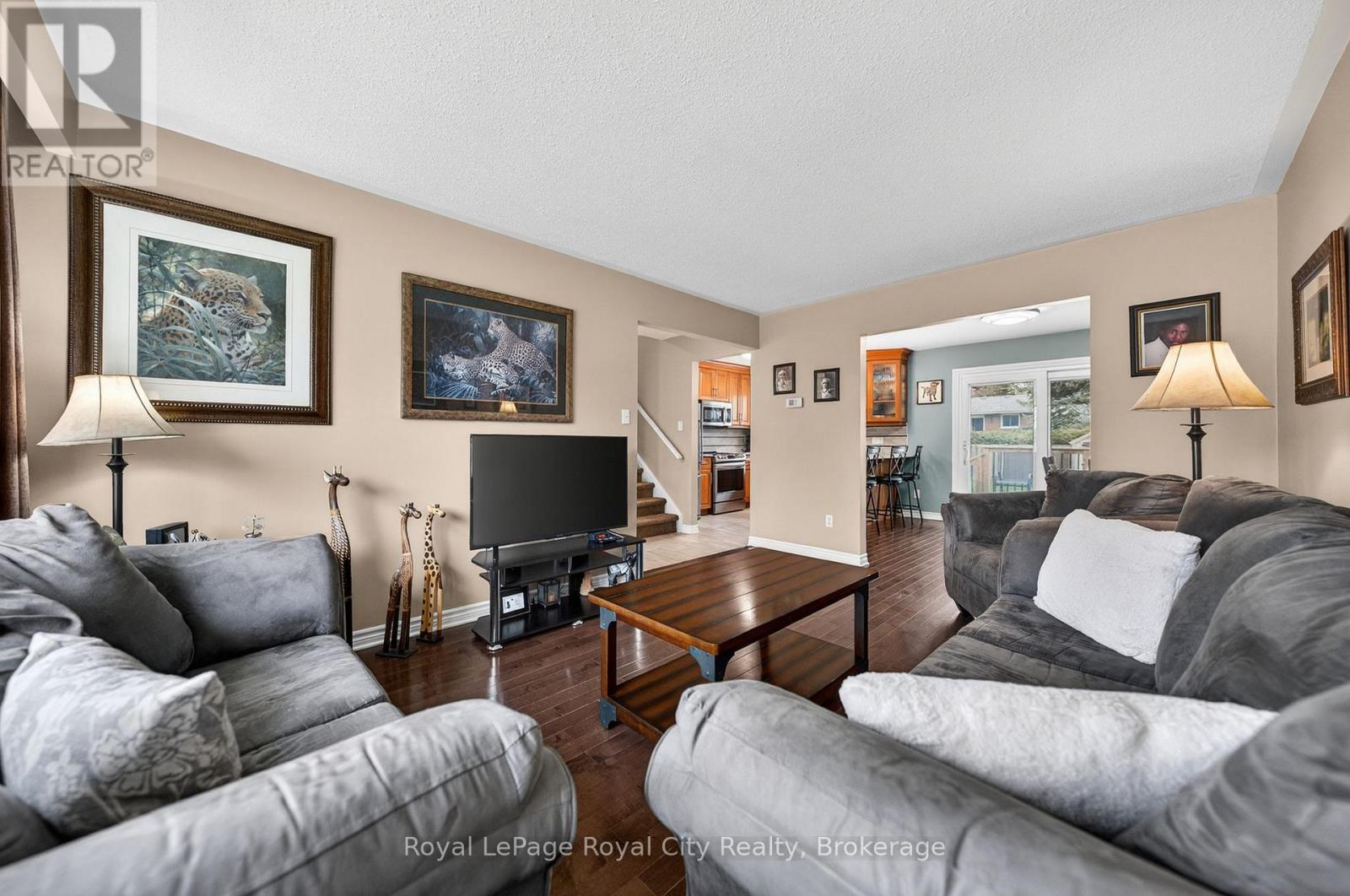 16 SANDERSON DRIVE - 5