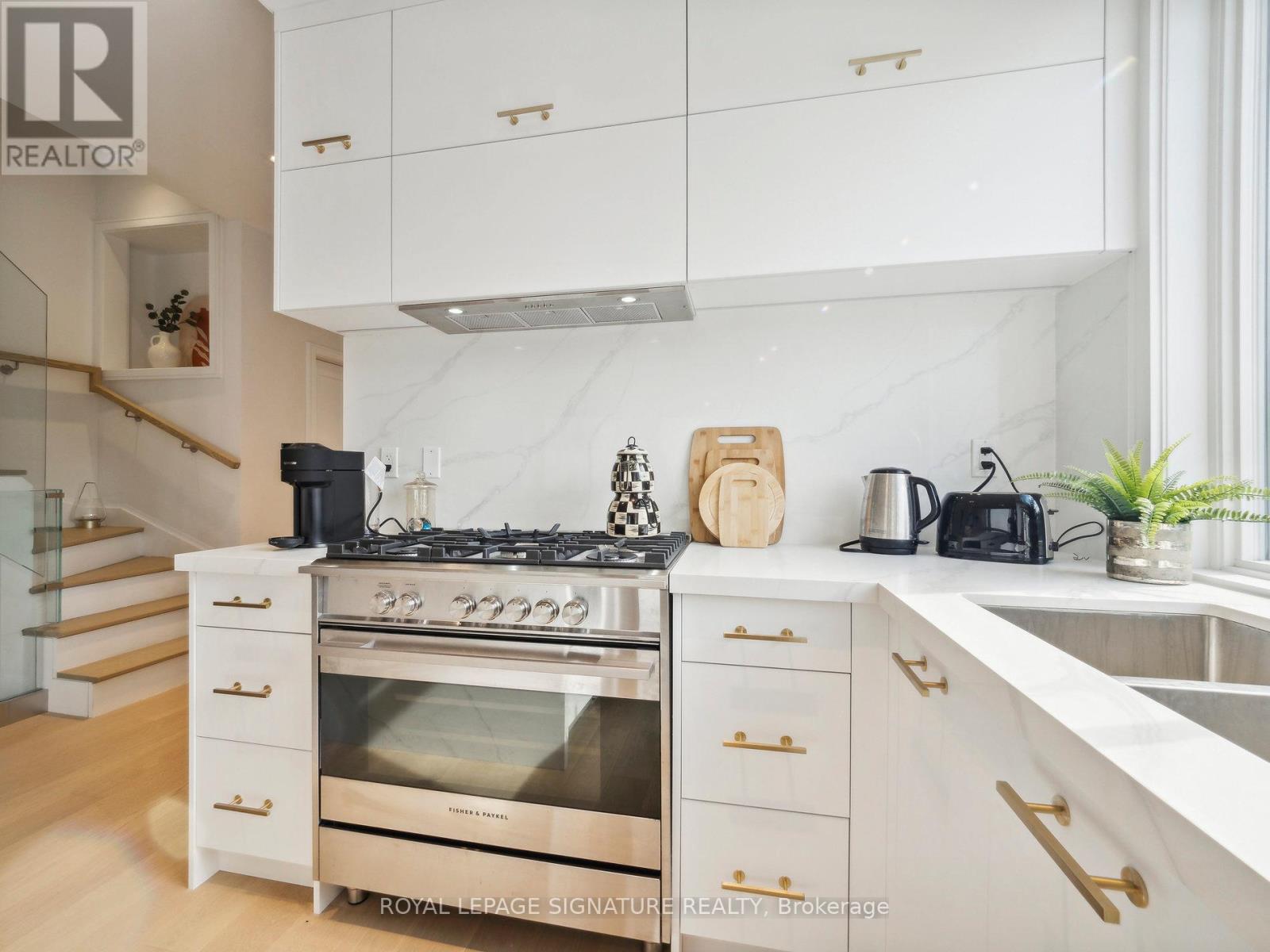 1 FLAX FIELD LANE - 10