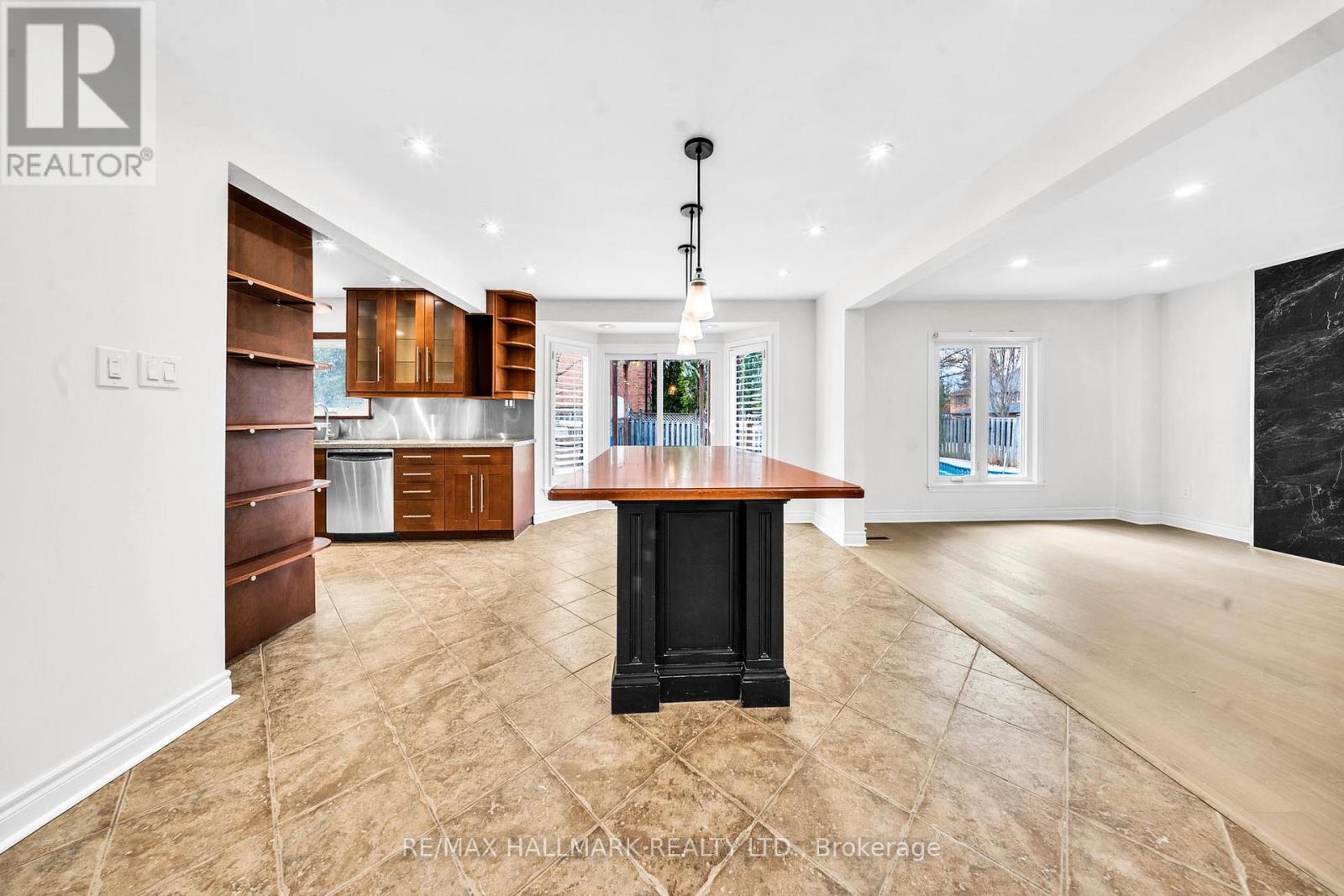 29 PETCH CRESCENT - 13