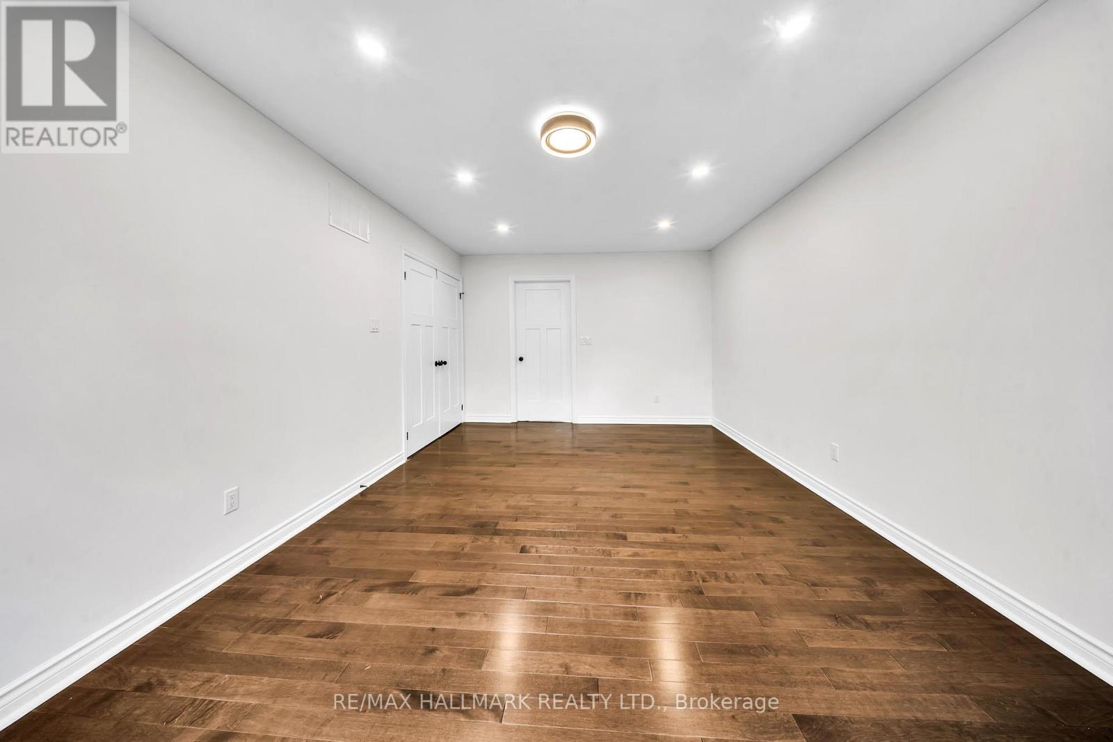29 PETCH CRESCENT - 25