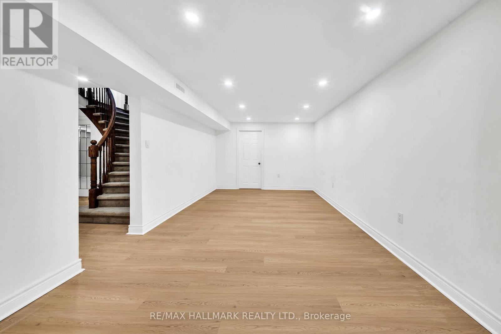 29 PETCH CRESCENT - 44