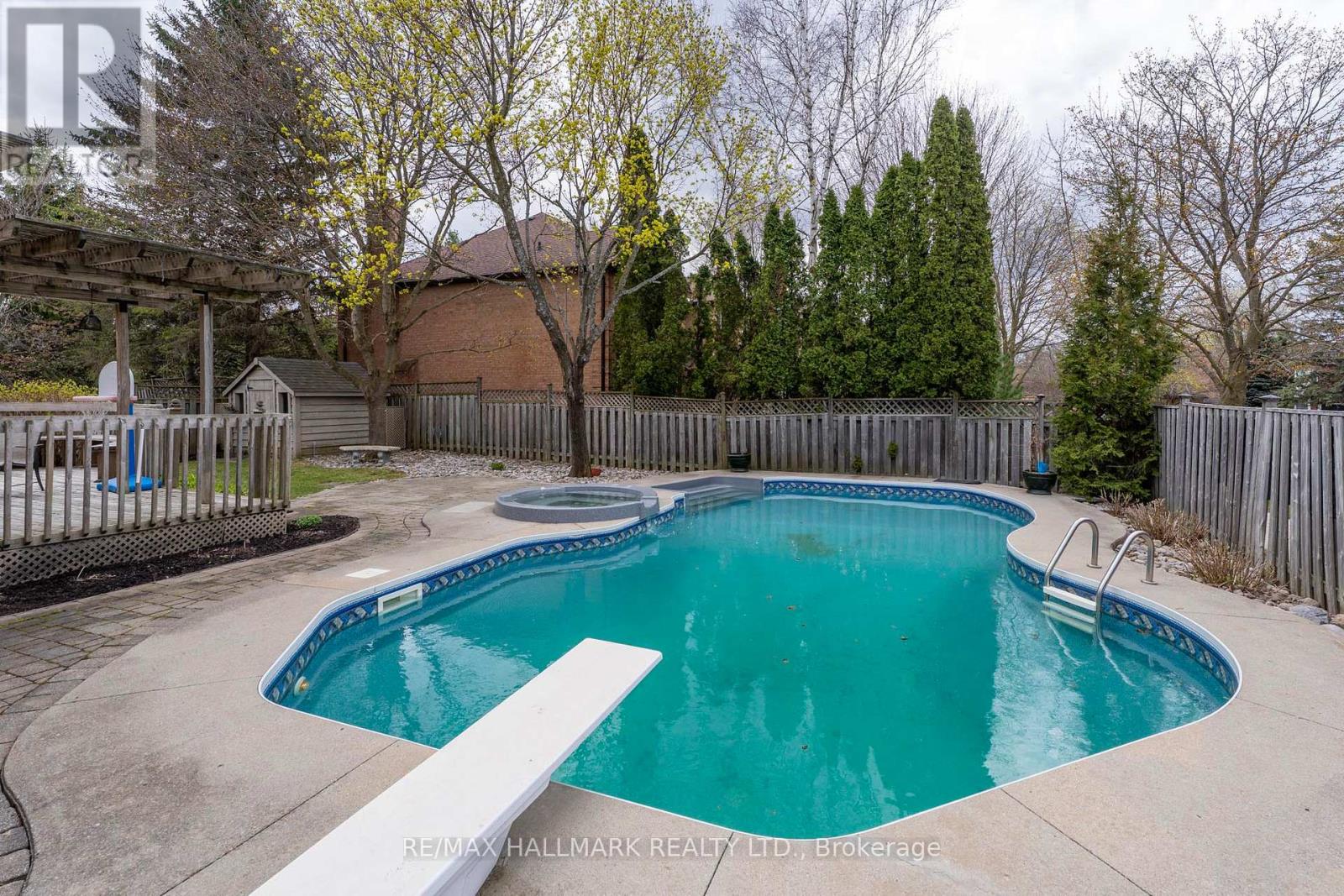 29 PETCH CRESCENT - 48