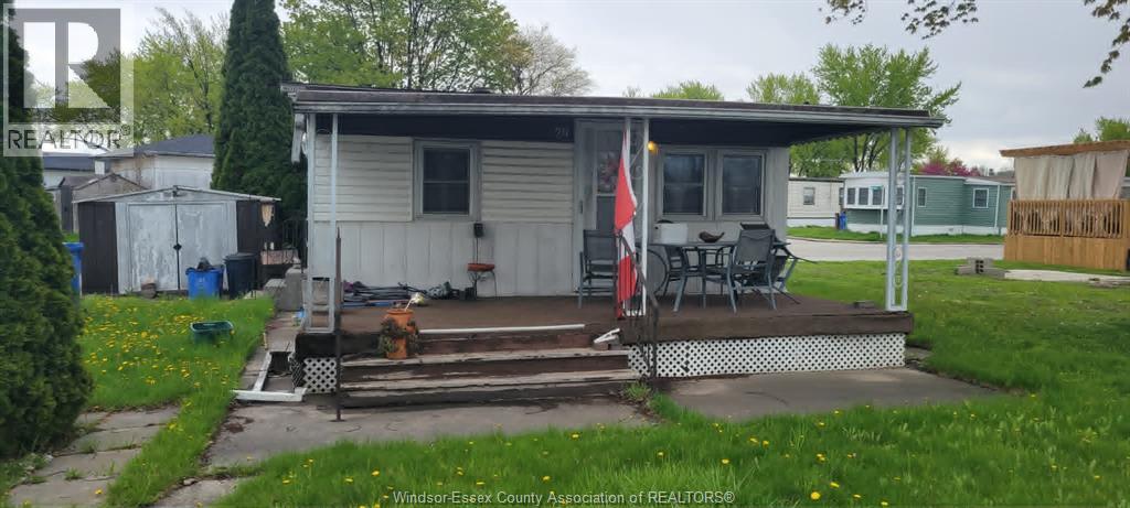 29 ROBIN CRESCENT - 2