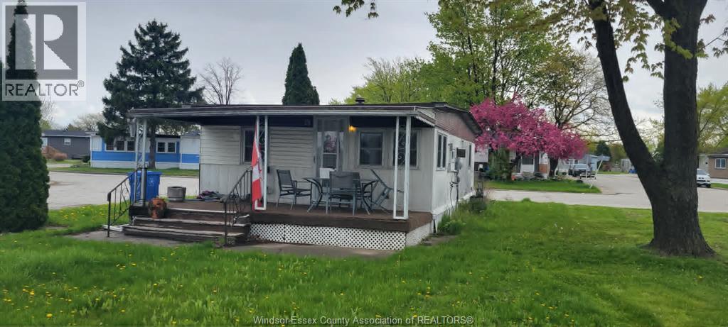 29 ROBIN CRESCENT - 3