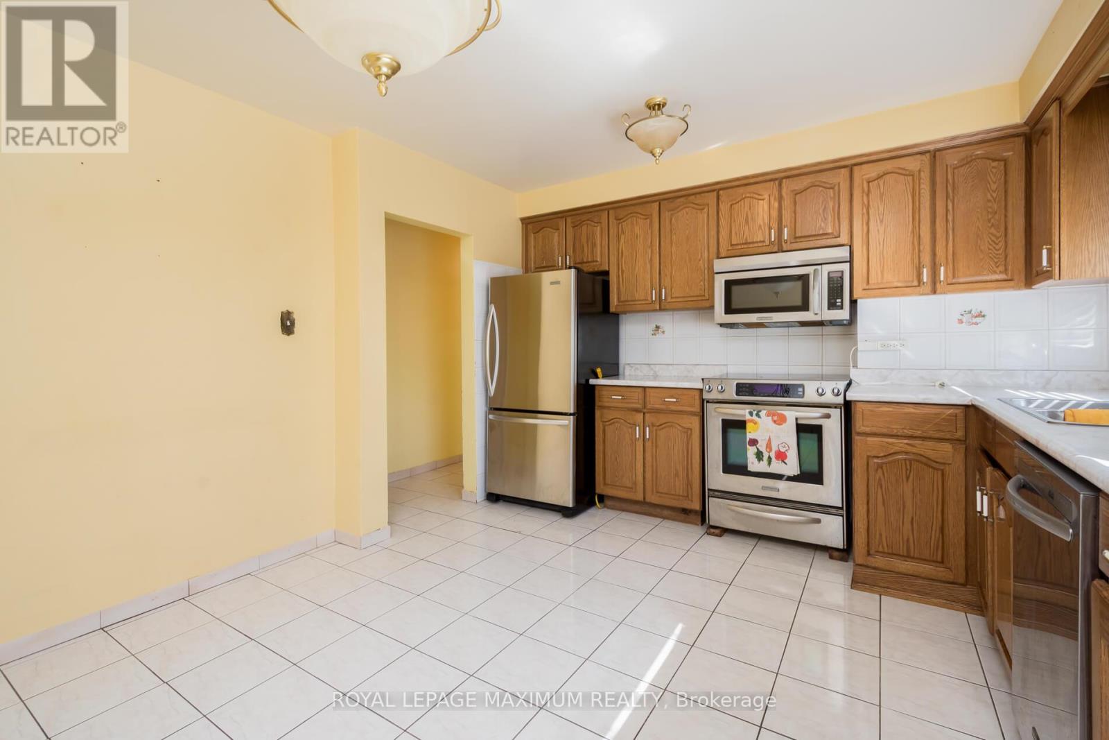 44 FALLINGDALE CRESCENT - 12