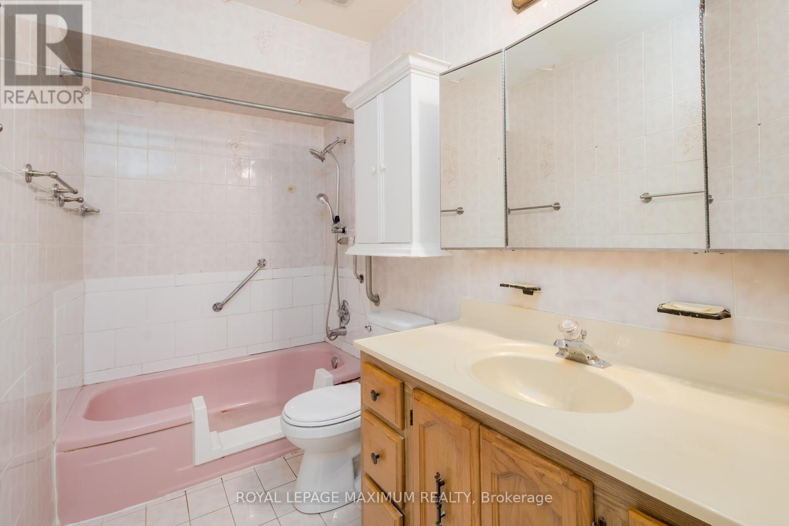 44 FALLINGDALE CRESCENT - 17