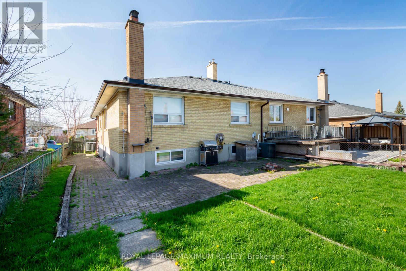 44 FALLINGDALE CRESCENT - 28