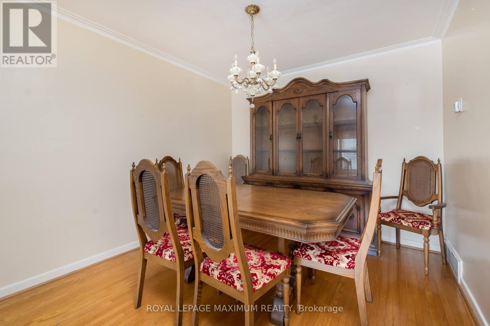 44 FALLINGDALE CRESCENT - 9