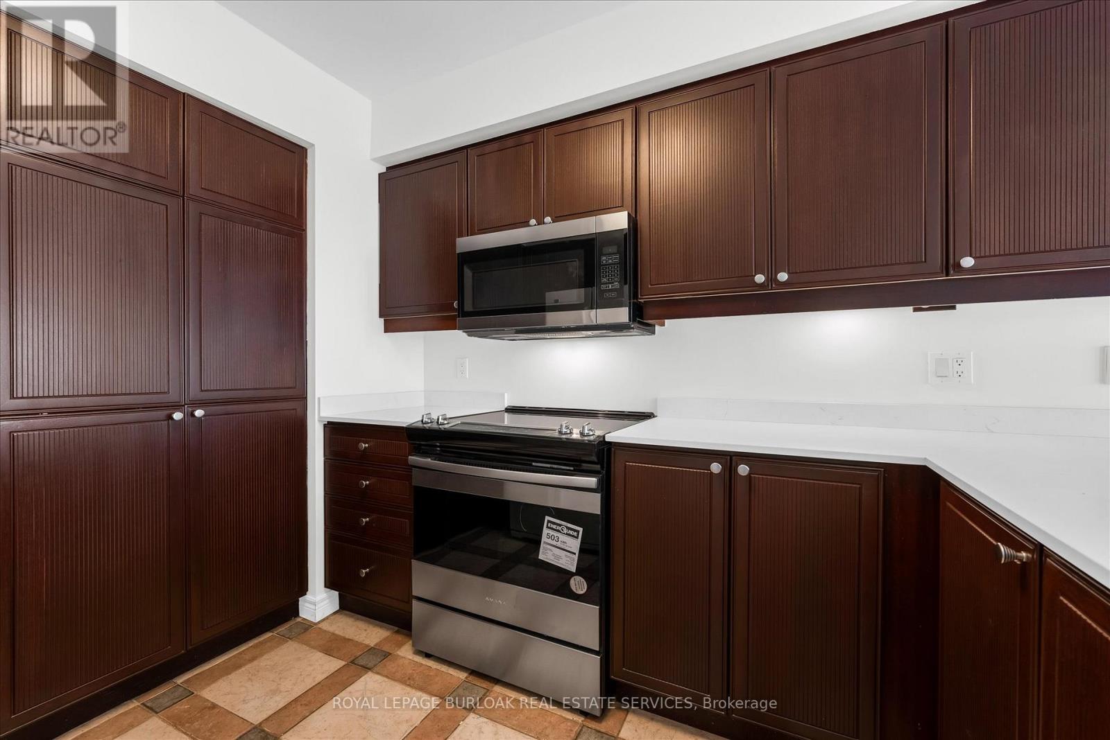 1389 LAKESHORE ROAD - 10