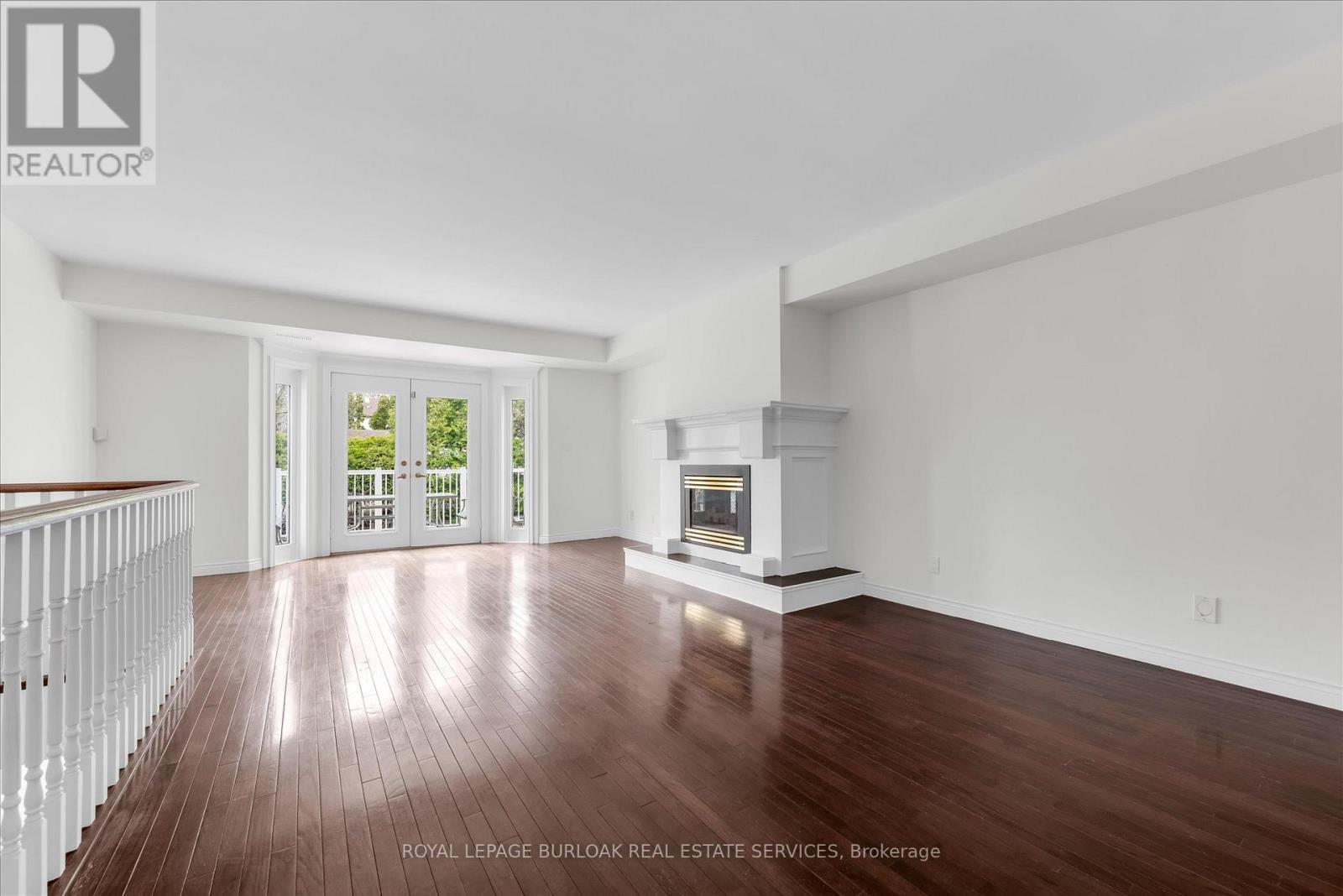 1389 LAKESHORE ROAD - 30