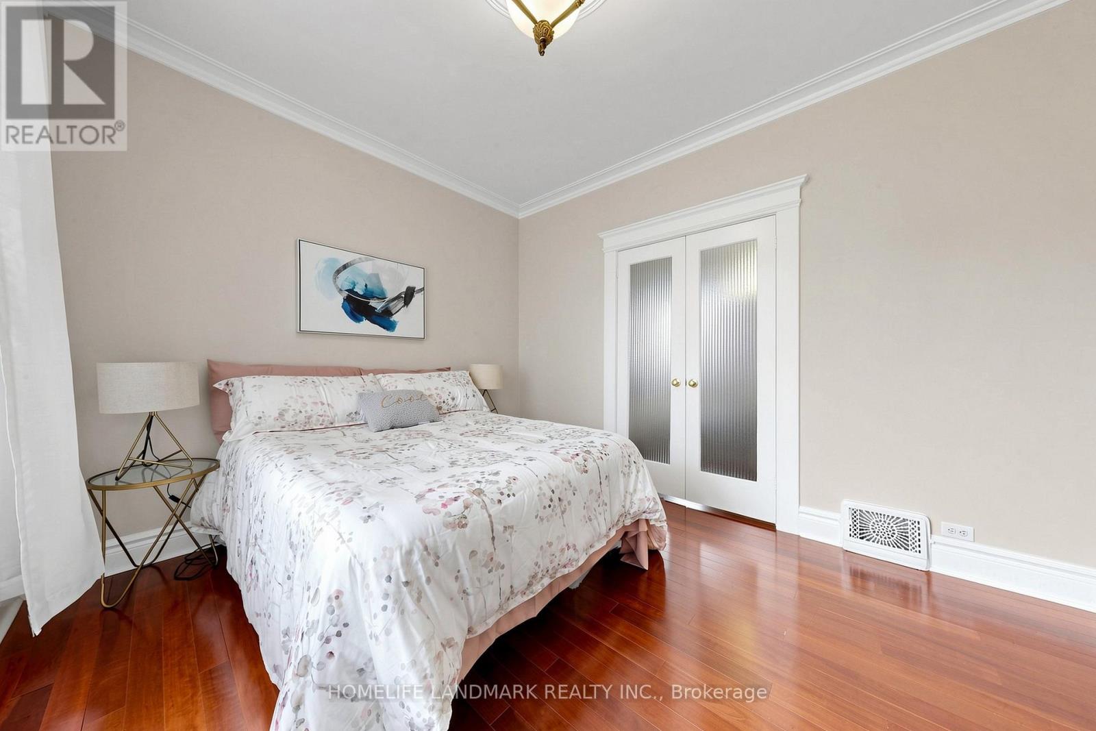 70 BARTLETT AVENUE - 15