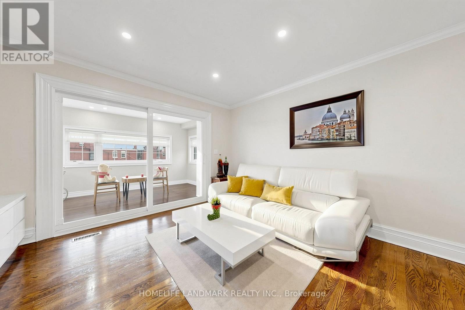 70 BARTLETT AVENUE - 20
