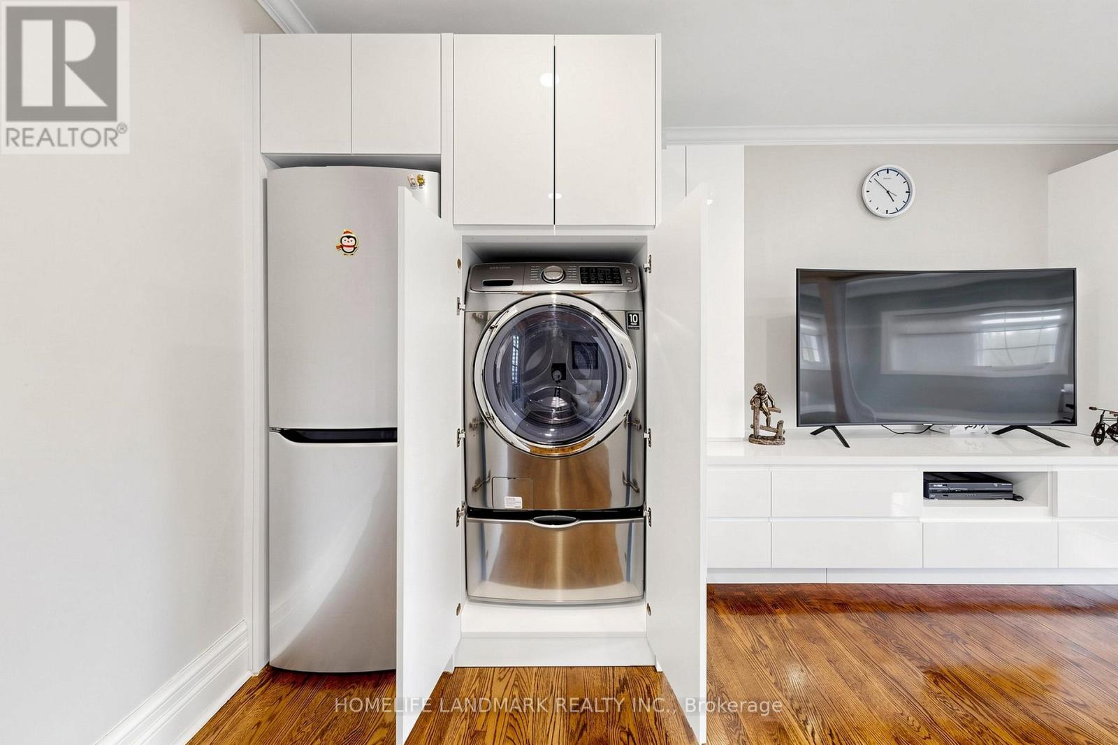 70 BARTLETT AVENUE - 23