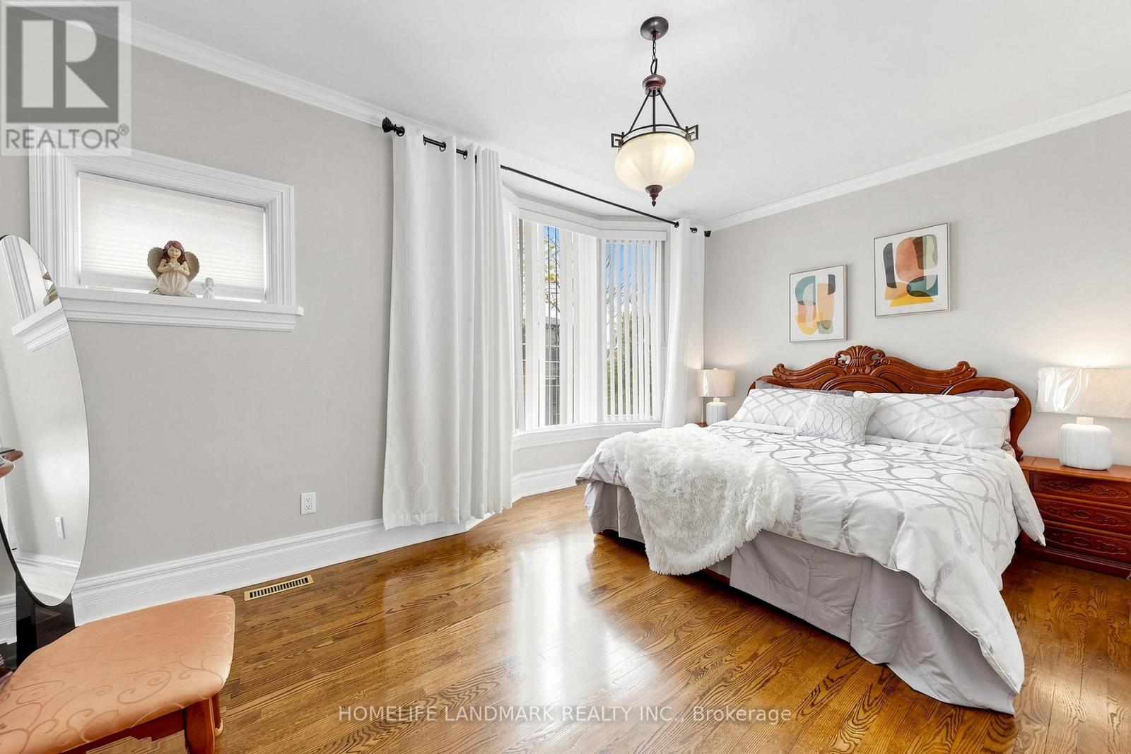70 BARTLETT AVENUE - 26