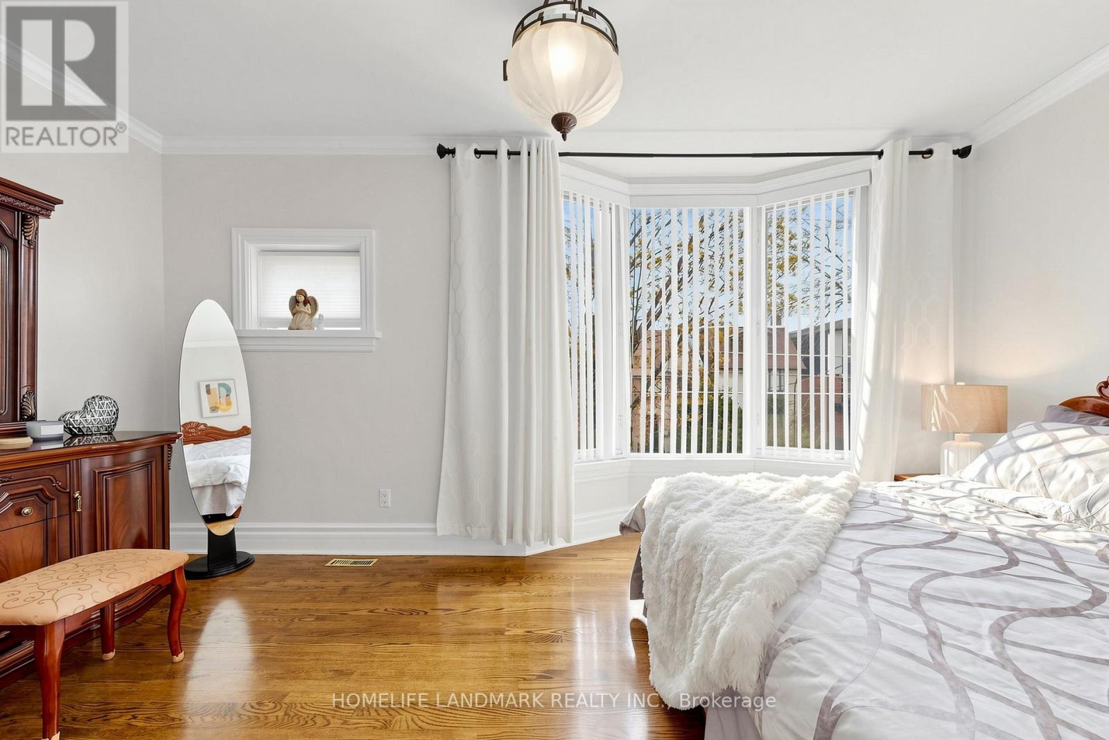 70 BARTLETT AVENUE - 27