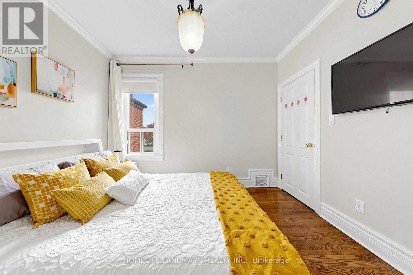 70 BARTLETT AVENUE - 29