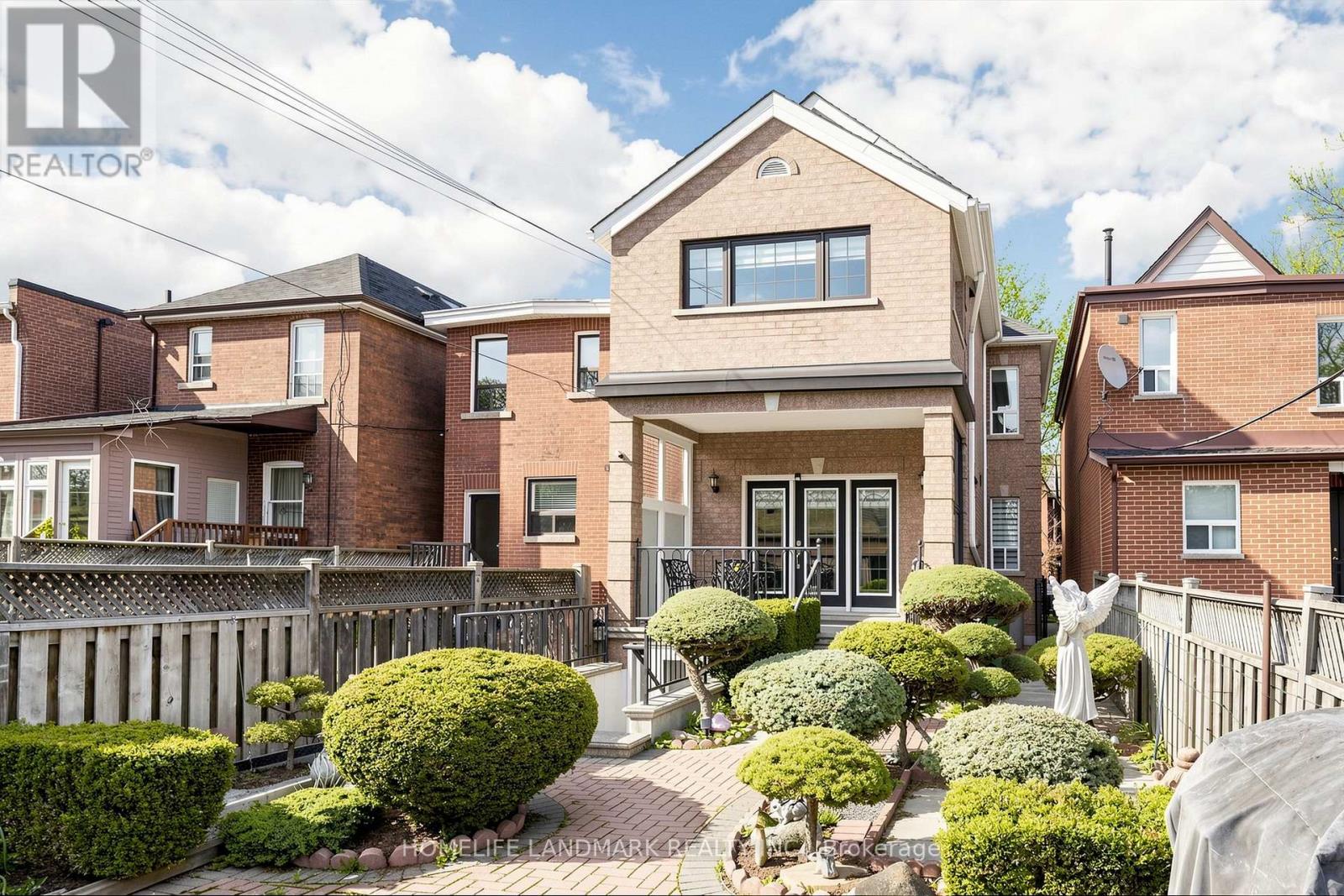 70 BARTLETT AVENUE - 46