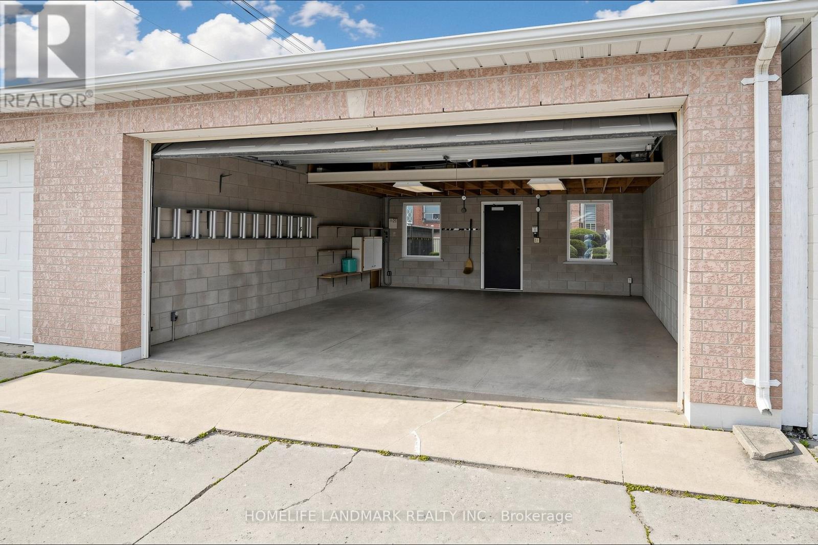 70 BARTLETT AVENUE - 48