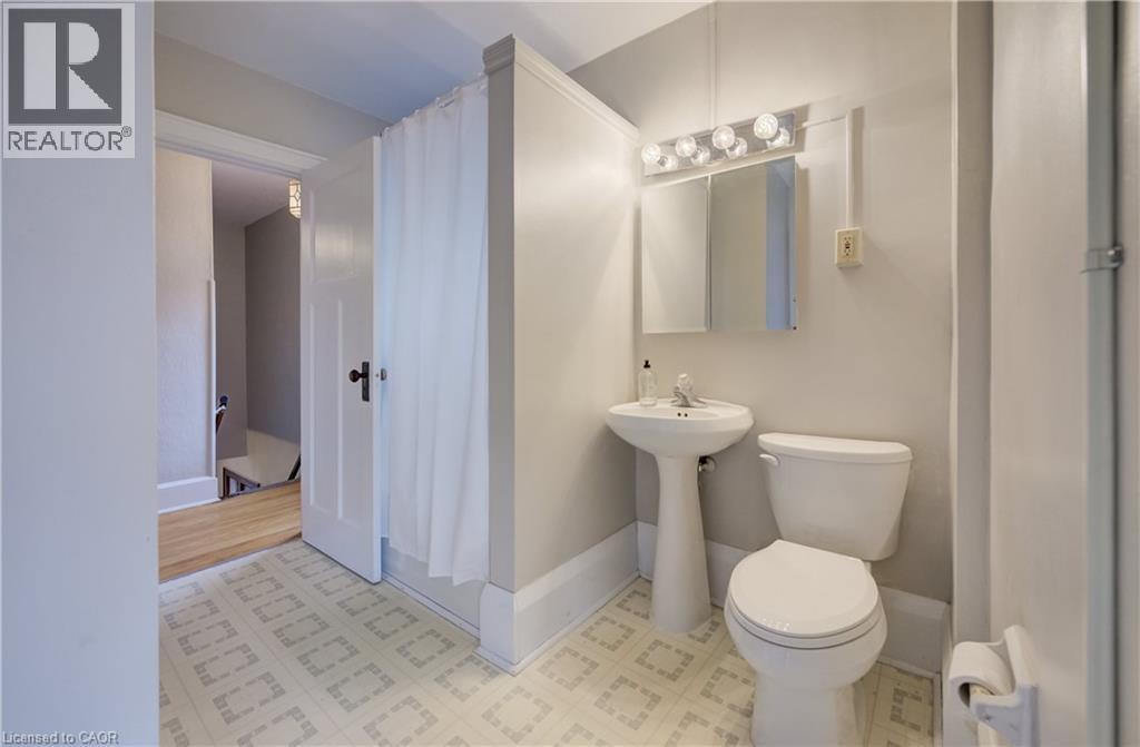 94 STIRLING Avenue N, Kitchener, Ontario, N2H3G7 — Photo 20