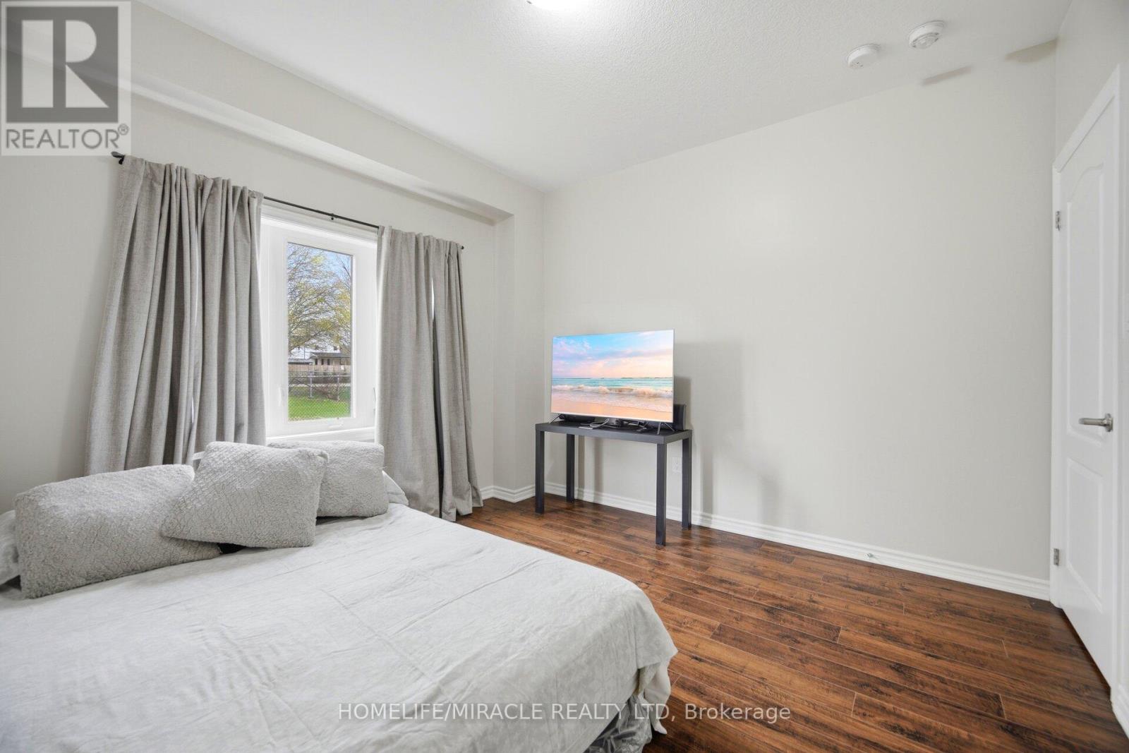 169 BERKSHIRE DRIVE - 22