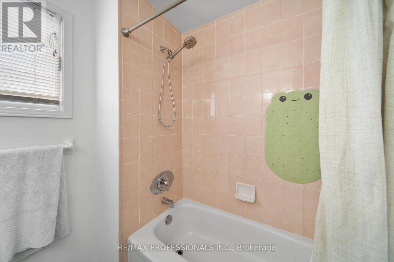 522 TRICO DRIVE - 11