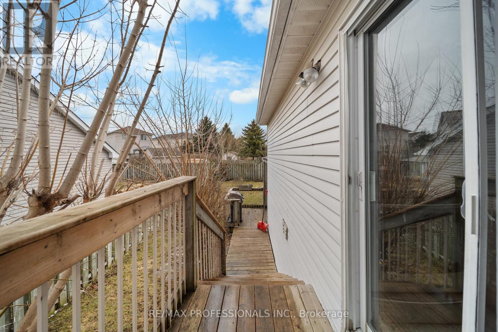 522 TRICO DRIVE - 19