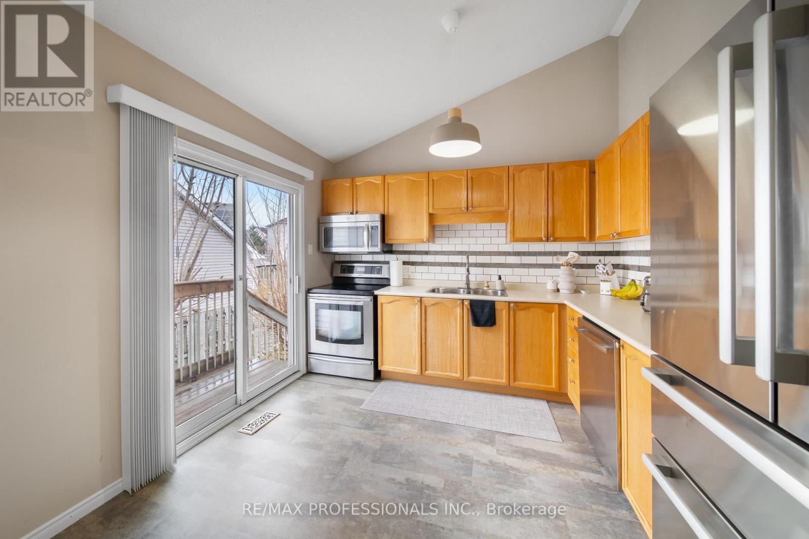 522 TRICO DRIVE - 9