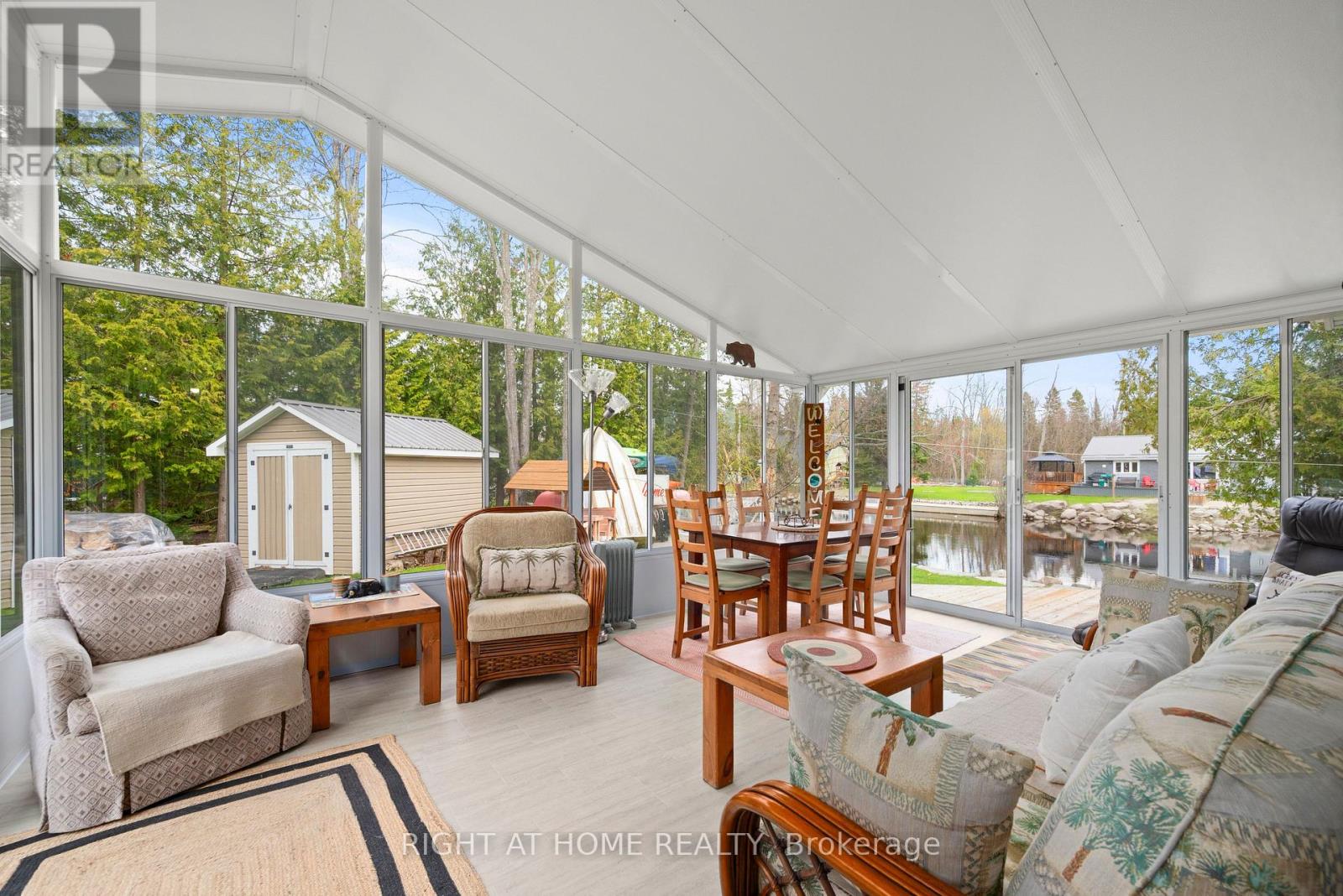 369 SOUTHAM DRIVE - 12