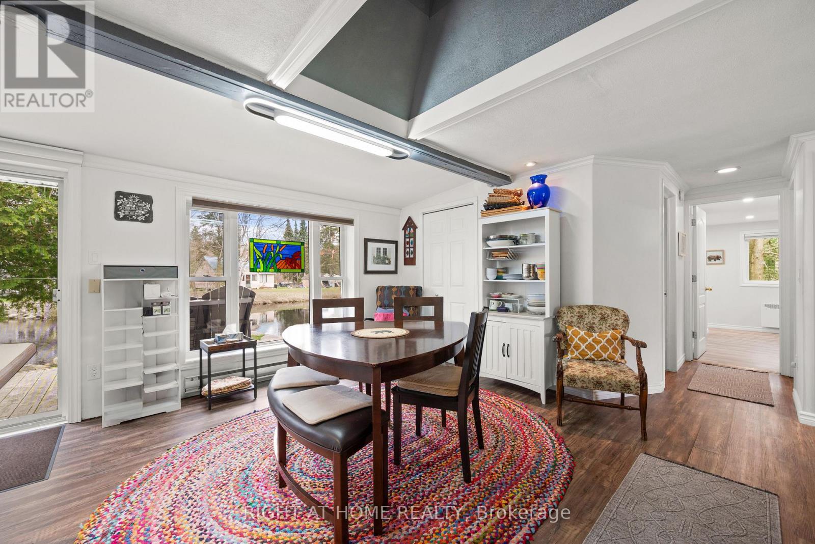 369 SOUTHAM DRIVE - 21